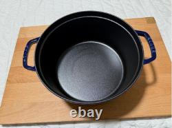 Staub en fonte 7 qt, cocotte ronde, braiser et griller. Bleu foncé