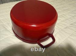 Staub en fonte de 4 qt, ronde, cocotte, canneberge