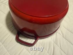 Staub en fonte de 4 qt, ronde, cocotte, canneberge