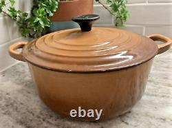 Trouvaille rare Le Creuset France #20 Cocotte en émail brun caramel 2,5 litres avec couvercle