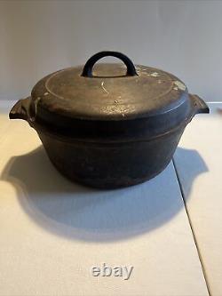 VTG Antique Griswold No 8 Petit Block Logo 2568 Dutch Oven Hinge Lid<br/> 

<br/>    (Note: 'VTG' stands for 'Vintage' in English)