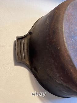 VTG Antique Griswold No 8 Petit Block Logo 2568 Dutch Oven Hinge Lid  <br/>	

<br/>
(Note: 'VTG' stands for 'Vintage' in English)