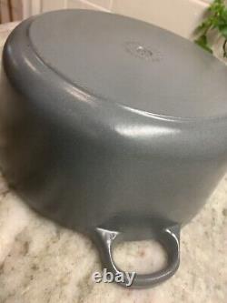 VTG Le Creuset Cocotte #24 Grise Mat en Fonte avec Couvercle 4,5 Qt. LIRE R70