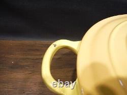 VTG Le Creuset Cocotte #24 Jaune Fonte avec Couvercle et Trivet France