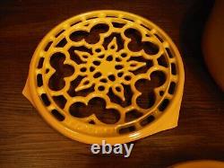 VTG Le Creuset Cocotte #24 Jaune Fonte avec Couvercle et Trivet France