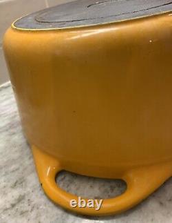 VTG Le Creuset Cocotte #24 Jaune en Fonte avec Couvercle 4,5 L. France R3636
