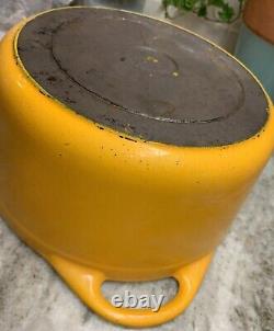 VTG Le Creuset Cocotte #24 Jaune en Fonte avec Couvercle 4,5 L. France R3636
