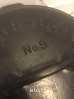 Vintage Griswold Erie PA 1920 No. 9 Casserole en fonte Tite Top Dutch Oven 834B avec couvercle