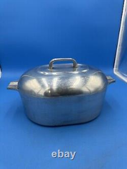 Vtg Wagner Ware Sidney O Magnalite 8qt 4265p Roaster Dutch Oven with Lid
<br/>   <br/>  Traduction en français : Cocotte à rôtir de 8 litres Vtg Wagner Ware Sidney O Magnalite 4265p avec couvercle