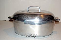 Wagner Ware Magnalite vintage 4265-P avec couvercle et dessous-de-plat, rôtissoire de Pâques, cocotte en fonte
<br/> 
