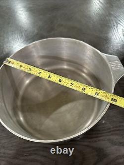 Wagner Ware Sydney O Magnalite 4248-P Cocotte Ronde avec Trépied/Couvercle