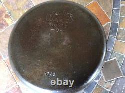 Wagner Ware rôtissoire en fonte Dutch Oven avec poignée en boucle n°1228 D (sans couvercle)